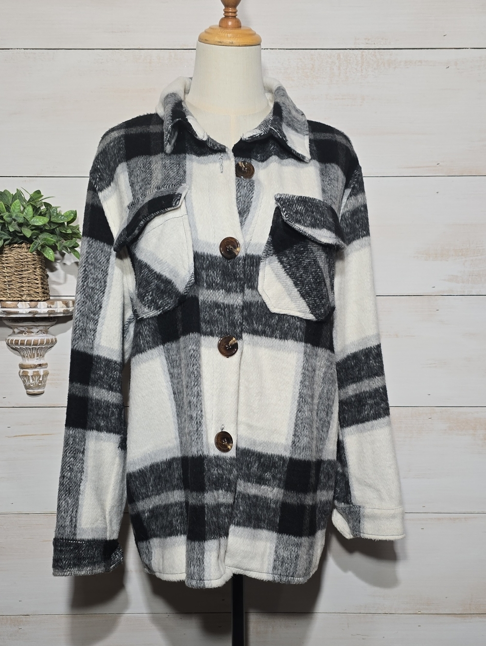 Jason Maxwell Plaid Shacket Button Down Shirt Jacket Black White Size M